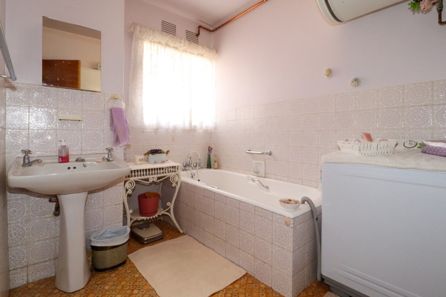 2 Bedroom Property for Sale in Flamwood North West
